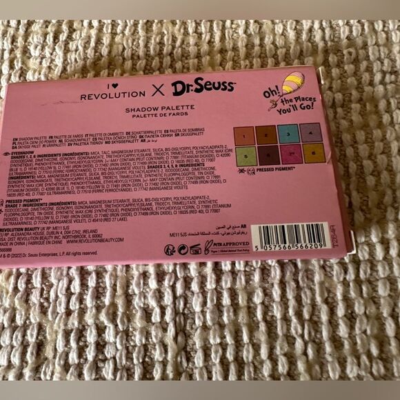 I Heart Revolution × Dr Seuss
Oh! The Places You'll Go! Eyeshadow Palette NIB - Picture 2 of 4